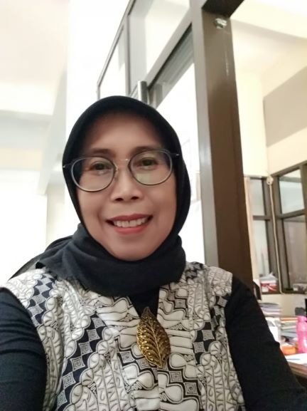 Ir. Dwi Agustiyah Rosida, MS