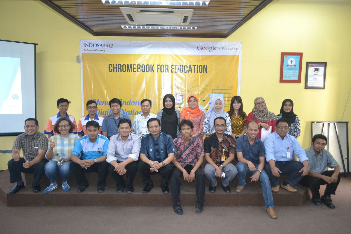 TEKNIK INFORMATIKA DAN PT INDOSAT M2 MENGADAKAN PELATIHAN CHROMEBOOK